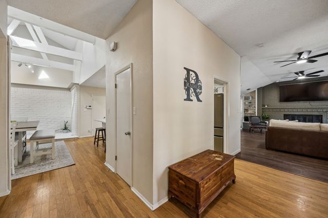 1501 Schumac Lane, Bedford, TX 76022