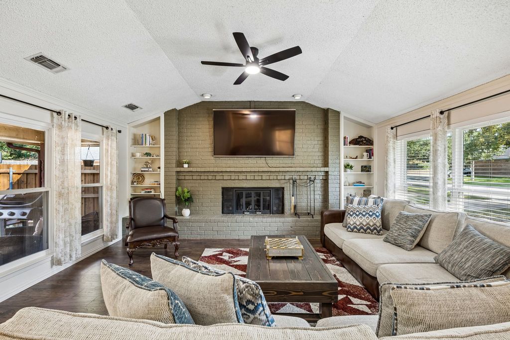 1501 Schumac Lane, Bedford, TX 76022 — photo 4
