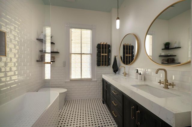 1515 24th Street, Galveston, TX 77550