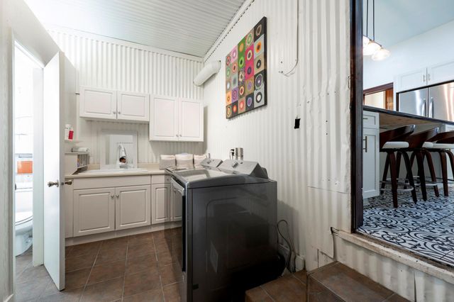 1515 24th Street, Galveston, TX 77550