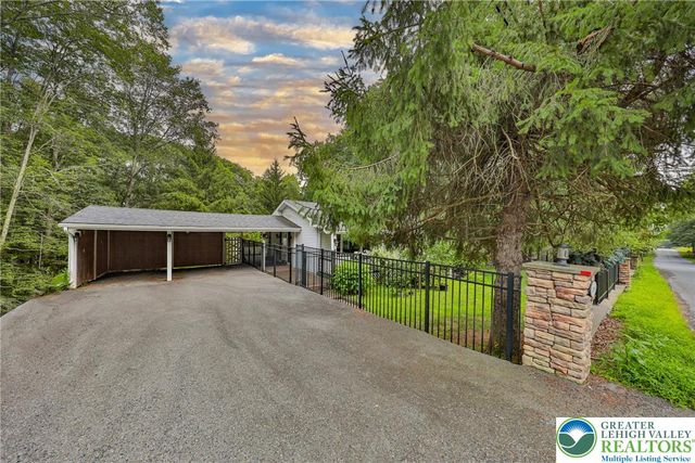 1094 Maple Lake Drive, Lehman Twp, PA 18324