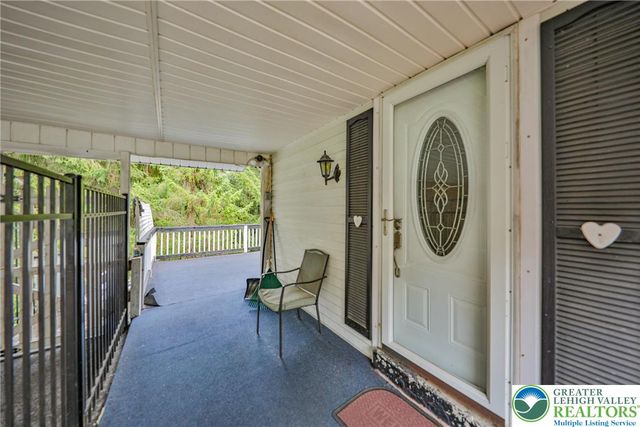 1094 Maple Lake Drive, Lehman Twp, PA 18324