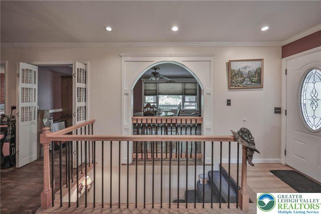 1094 Maple Lake Drive, Lehman Twp, PA 18324