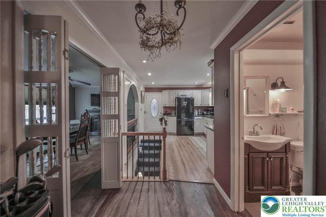 1094 Maple Lake Drive, Lehman Twp, PA 18324