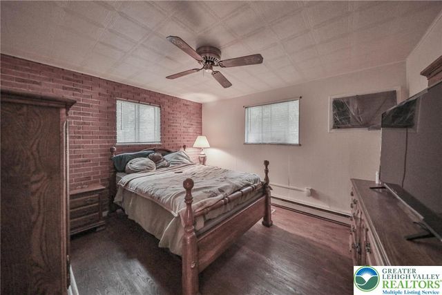 1094 Maple Lake Drive, Lehman Twp, PA 18324