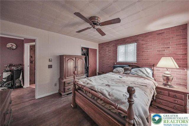 1094 Maple Lake Drive, Lehman Twp, PA 18324