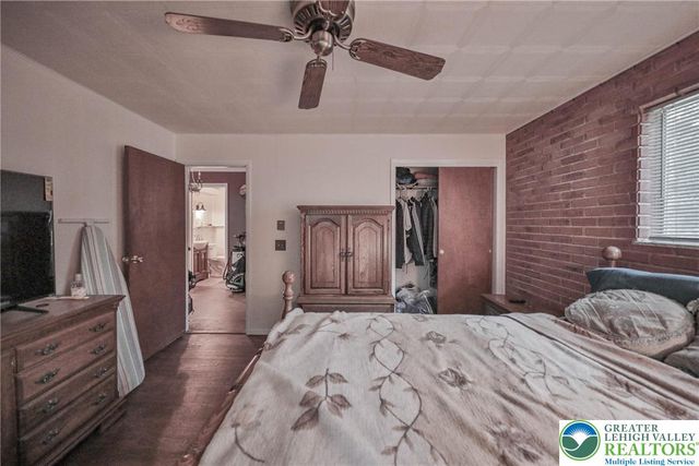 1094 Maple Lake Drive, Lehman Twp, PA 18324