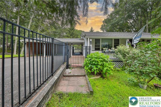 1094 Maple Lake Drive, Lehman Twp, PA 18324