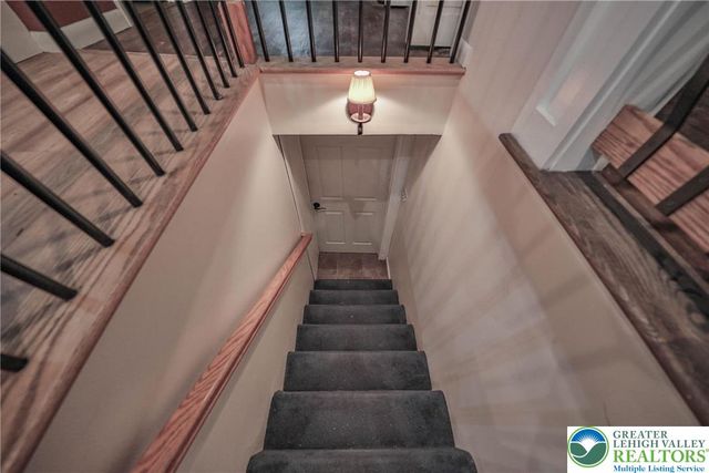 1094 Maple Lake Drive, Lehman Twp, PA 18324