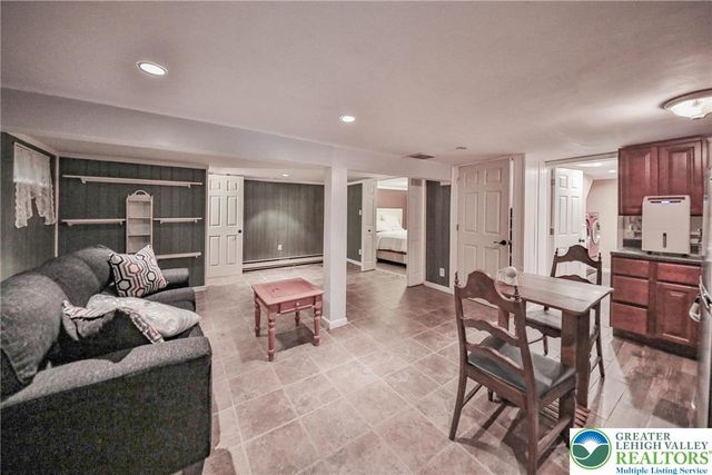1094 Maple Lake Drive, Lehman Twp, PA 18324