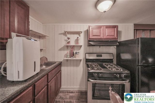 1094 Maple Lake Drive, Lehman Twp, PA 18324