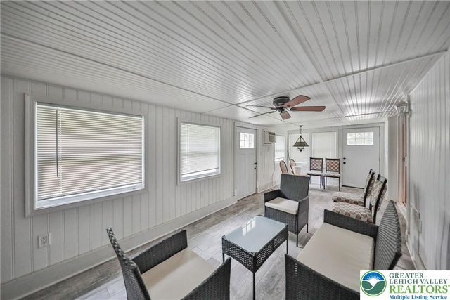 1094 Maple Lake Drive, Lehman Twp, PA 18324
