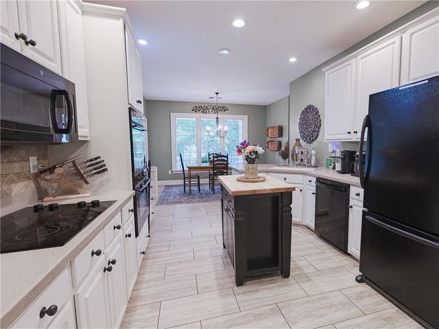 3905 Oak Hill Road, Douglasville, GA 30135