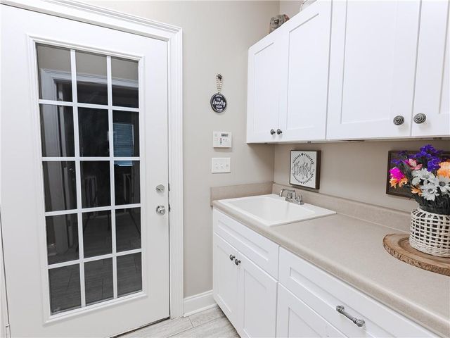 3905 Oak Hill Road, Douglasville, GA 30135