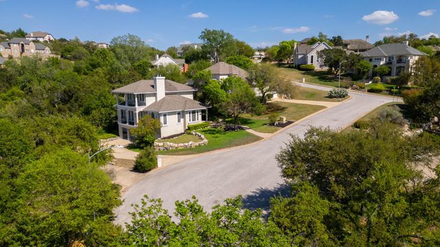 10802 Love Bird CV, Austin, TX 78730