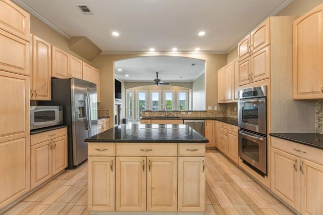 10802 Love Bird CV, Austin, TX 78730