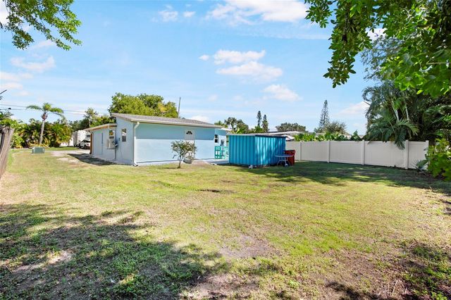 815 67TH STREET S, St Petersburg, FL 33707
