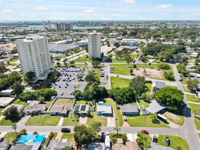 815 67TH STREET S, St Petersburg, FL 33707