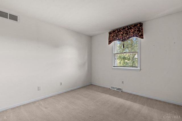 5277 Gabbard Drive, St Clair Twp, OH 45067