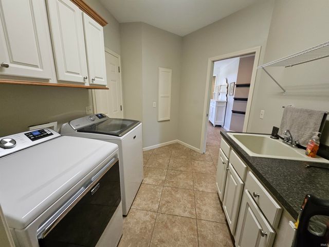 10334 Bernadette Drive, Evansville, IN 47725