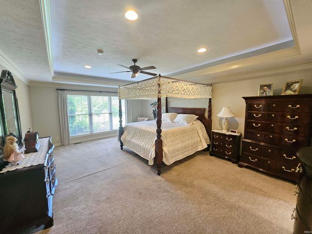 10334 Bernadette Drive, Evansville, IN 47725