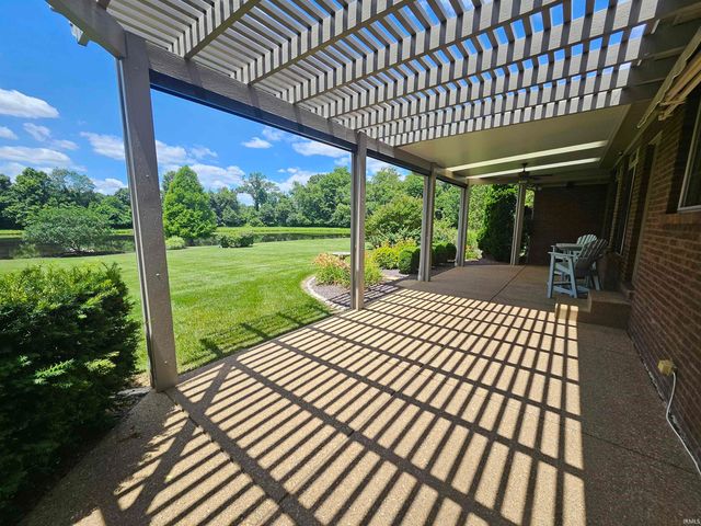 10334 Bernadette Drive, Evansville, IN 47725