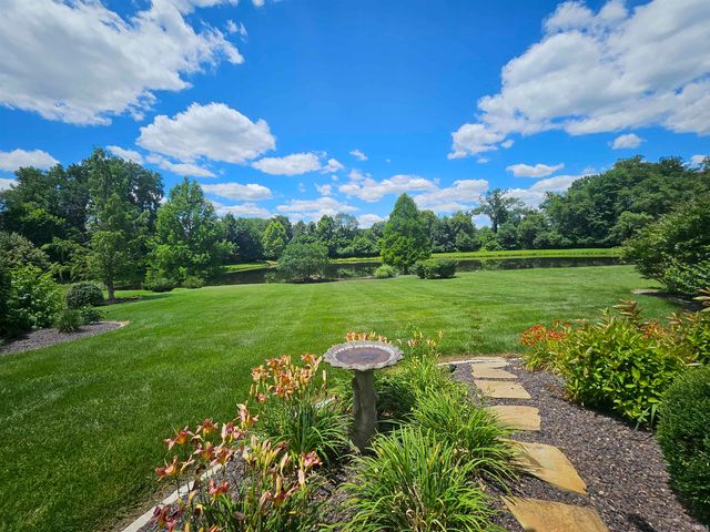 10334 Bernadette Drive, Evansville, IN 47725