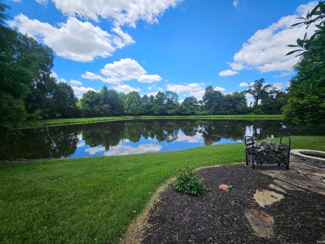 10334 Bernadette Drive, Evansville, IN 47725