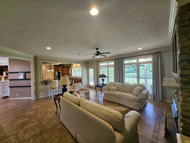 10334 Bernadette Drive, Evansville, IN 47725