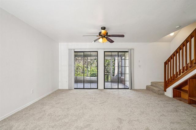 5606 SW 8TH PLACE, Gainesville, FL 32607