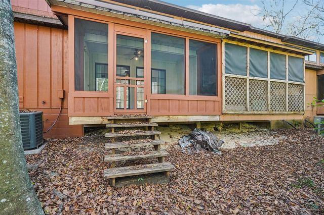 5606 SW 8TH PLACE, Gainesville, FL 32607