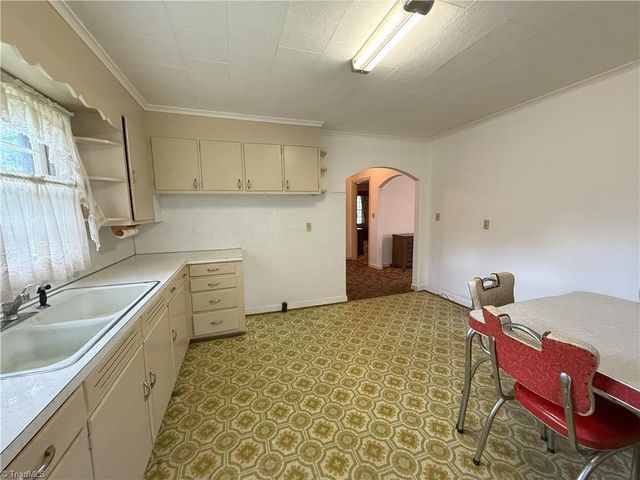 705 Hardeman Street, Thomasville, NC 27360