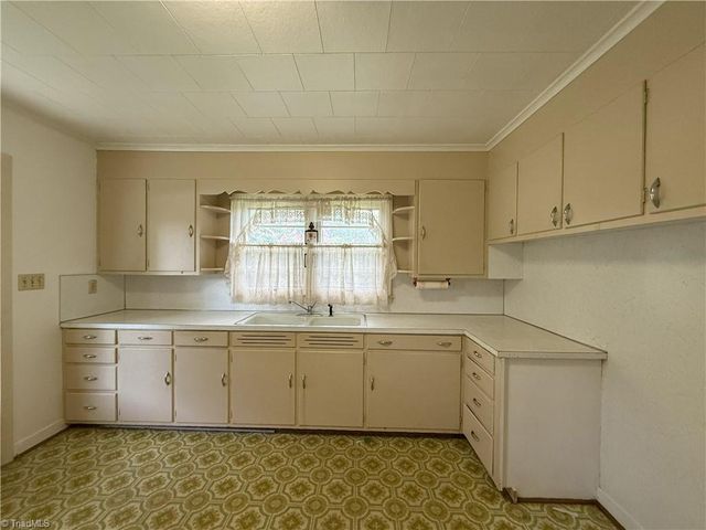 705 Hardeman Street, Thomasville, NC 27360