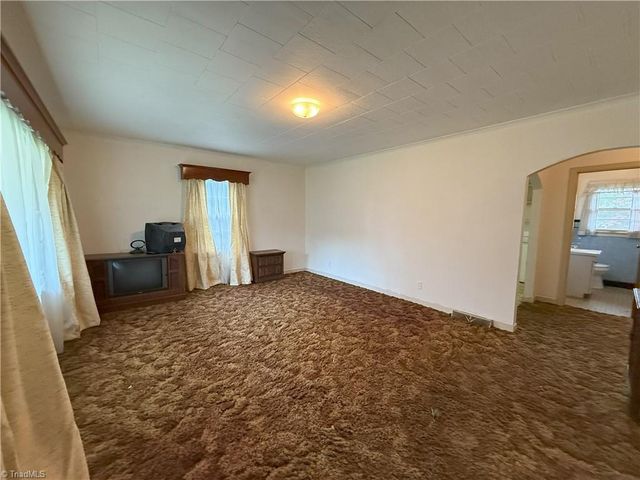 705 Hardeman Street, Thomasville, NC 27360
