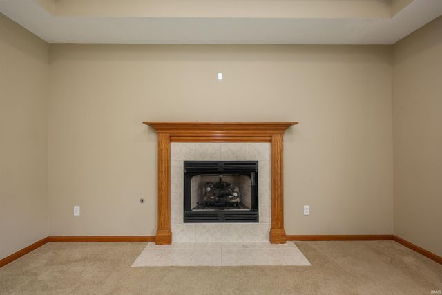 2021 Granny Smith Place, Kendallville, IN 46755