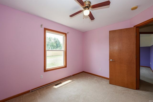 2021 Granny Smith Place, Kendallville, IN 46755