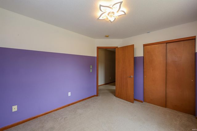 2021 Granny Smith Place, Kendallville, IN 46755