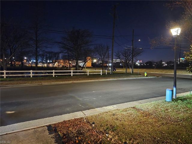 1224 Booth ST, Norfolk, VA 23504