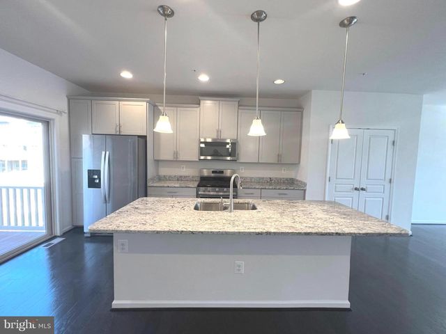 620 SHORE FOREST DR, Glen Burnie, MD 21060