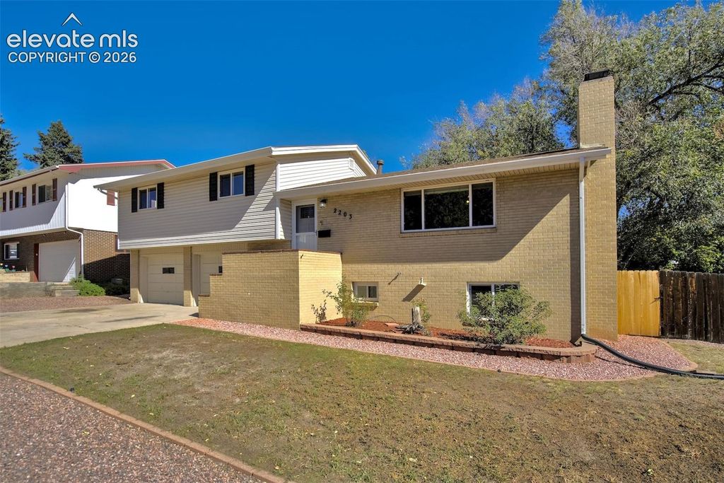 2203 Condor Street, Colorado Springs, CO 80909 — photo 2