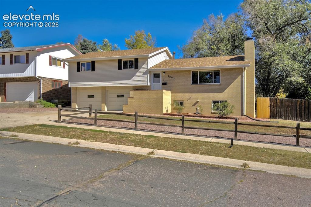 2203 Condor Street, Colorado Springs, CO 80909 — photo 3