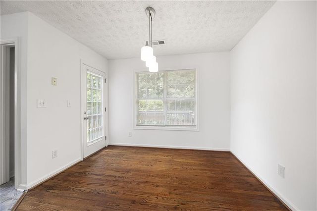 1093 Athena Court, Acworth, GA 30101