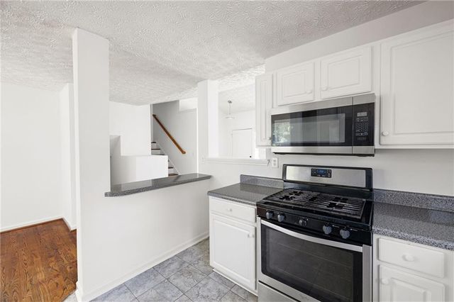 1093 Athena Court, Acworth, GA 30101