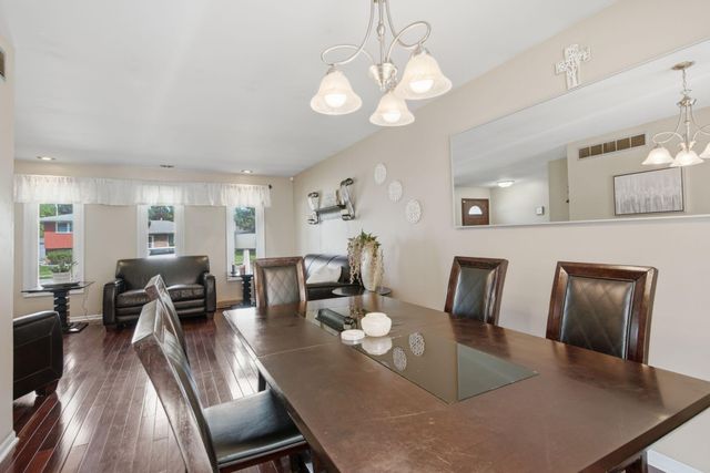 322 N Lindberg Street, Griffith, IN 46319