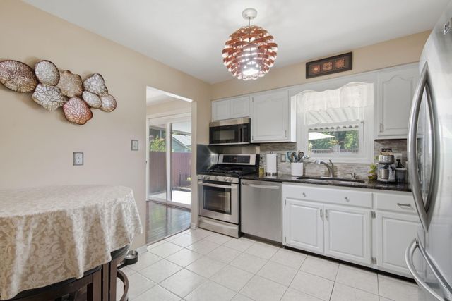 322 N Lindberg Street, Griffith, IN 46319
