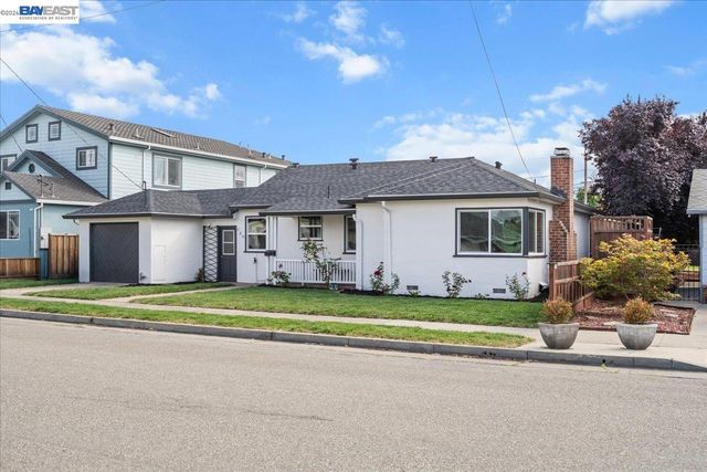 320 Beach Rd, Alameda, CA 94502