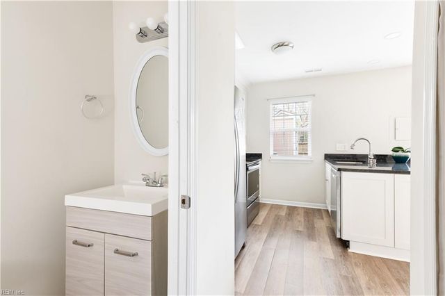 942 Brigantine CT, Chesapeake, VA 23320