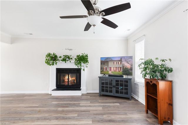 942 Brigantine CT, Chesapeake, VA 23320