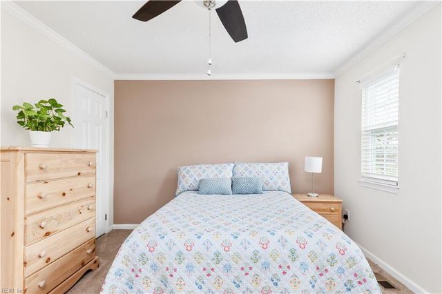 942 Brigantine CT, Chesapeake, VA 23320