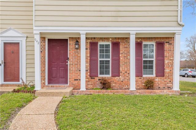 942 Brigantine CT, Chesapeake, VA 23320